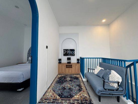 Villa Unik ala Santorini di Jantung Kota Batu Villa Unik ala Santorini di Jantung Kota Batu