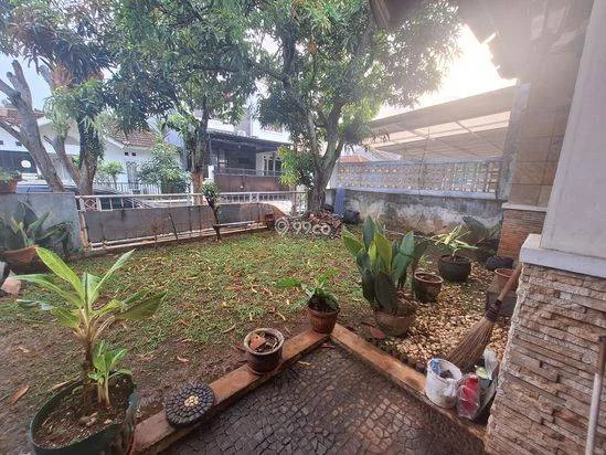 Dijual Rumah Luas di Cakra Kencana BSD Tangerang Dijual Rumah Luas di Cakra Kencana BSD Tangerang