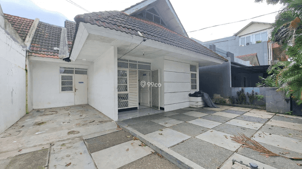 Dijual Rumah SHM di BSD city halaman luas Dijual Rumah SHM di BSD city halaman luas
