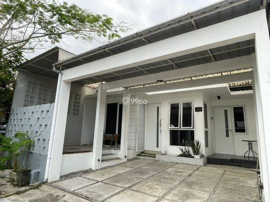 DIJUAL CEPAT BU RUMAH 2 LANTAI DALAM KOMPLEK DAUN VILLAGE TRANSMART – FULL FURNISHED + LANGSUNG ADA YG MAU SEWA DIJUAL CEPAT BU RUMAH 2 LANTAI DALAM KOMPLEK DAUN VILLAGE TRANSMART – FULL FURNISHED + LANGSUNG ADA YG MAU SEWA