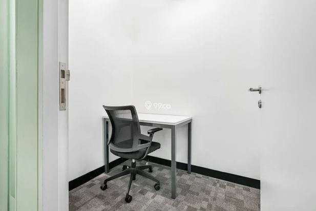Ruang kerja, layanan, dan dukungan untuk membantu Anda bekerja lebih baik di Regus Plaza Oleos Ruang kerja, layanan, dan dukungan untuk membantu Anda bekerja lebih baik di Regus Plaza Oleos