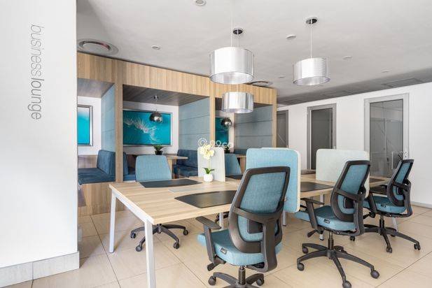 Ruang kerja, layanan, dan dukungan untuk membantu Anda bekerja lebih baik di Regus Metropolitan Tower Ruang kerja, layanan, dan dukungan untuk membantu Anda bekerja lebih baik di Regus Metropolitan Tower