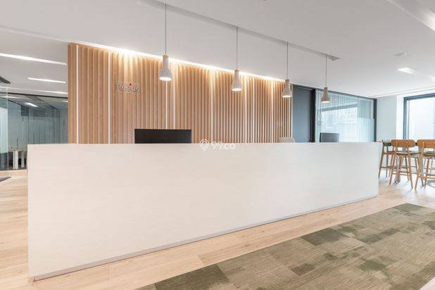 Ruang kerja, layanan, dan dukungan untuk membantu Anda bekerja lebih baik di Regus Metropolitan Tower Ruang kerja, layanan, dan dukungan untuk membantu Anda bekerja lebih baik di Regus Metropolitan Tower