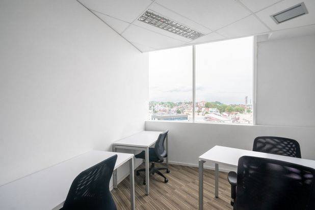 Akses satu harga ke ruang kerja, kantor virtual, dan ruang rapat di Regus Panin Tower Akses satu harga ke ruang kerja, kantor virtual, dan ruang rapat di Regus Panin Tower