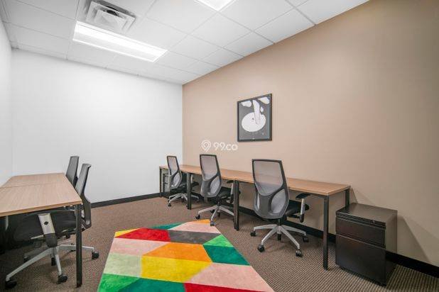Akses satu harga ke ruang kerja, kantor virtual, dan ruang rapat di Regus AIA Central Akses satu harga ke ruang kerja, kantor virtual, dan ruang rapat di Regus AIA Central