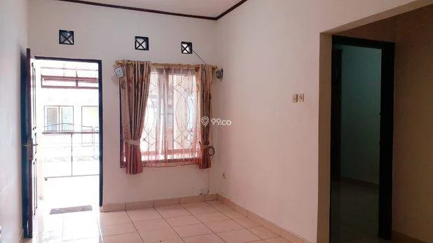 Disewakan Rumah Komplek Sariwangi 10 Menit Polban Siap Huni Disewakan Rumah Komplek Sariwangi 10 Menit Polban Siap Huni