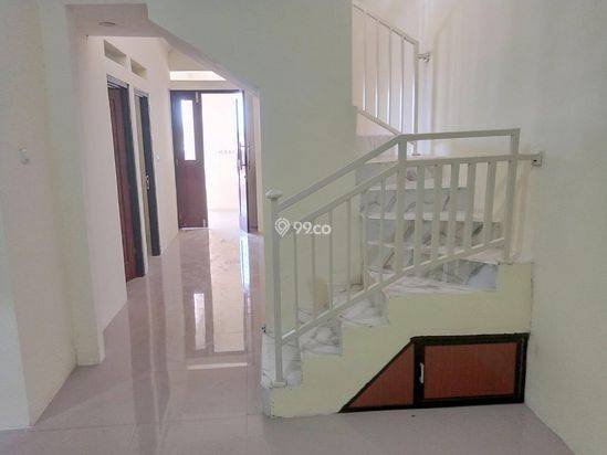 Dijual rumah SHM, tingkat lantai 2, Perum mutiara garden mojokerto Dijual rumah SHM, tingkat lantai 2, Perum mutiara garden mojokerto