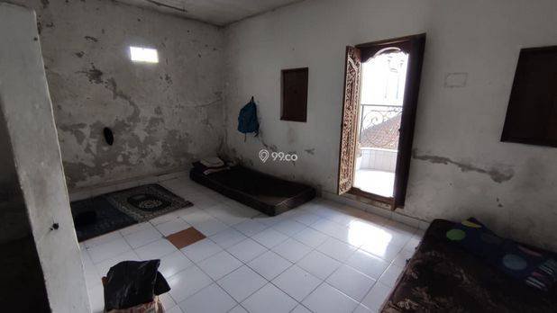 Dikontrakkan Rumah 3 Lantai di Dalung Permai Kuta Utara dekat ke Canggu Dikontrakkan Rumah 3 Lantai di Dalung Permai Kuta Utara dekat ke Canggu