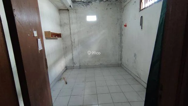 Dikontrakkan Rumah 3 Lantai di Dalung Permai Kuta Utara dekat ke Canggu Dikontrakkan Rumah 3 Lantai di Dalung Permai Kuta Utara dekat ke Canggu