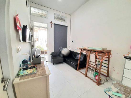 Disewakan Rumah Minimalis Semi Furnished di Taman Kopo Indah TKI 1 Disewakan Rumah Minimalis Semi Furnished di Taman Kopo Indah TKI 1