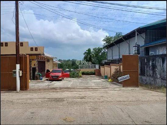 Disewakan Gudang Open Yard luas,ada sisa tanah di belakang jika mau bangun Disewakan Gudang Open Yard luas,ada sisa tanah di belakang jika mau bangun