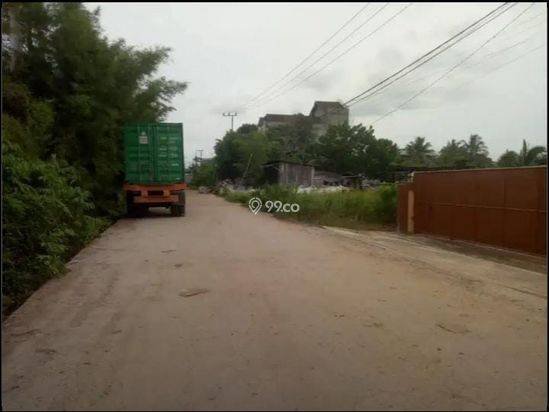 Disewakan Gudang Open Yard luas,ada sisa tanah di belakang jika mau bangun Disewakan Gudang Open Yard luas,ada sisa tanah di belakang jika mau bangun