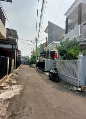 Kost 200m dari Kampus APP & ISTN Khusus Putri (Rumah dalam Cluster) Kost 200m dari Kampus APP & ISTN Khusus Putri (Rumah dalam Cluster)