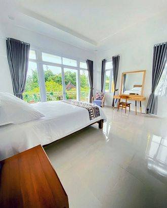 AMR-004.DNY | A peaceful villa riverside escape in the city North of Denpasar AMR-004.DNY | A peaceful villa riverside escape in the city North of Denpasar