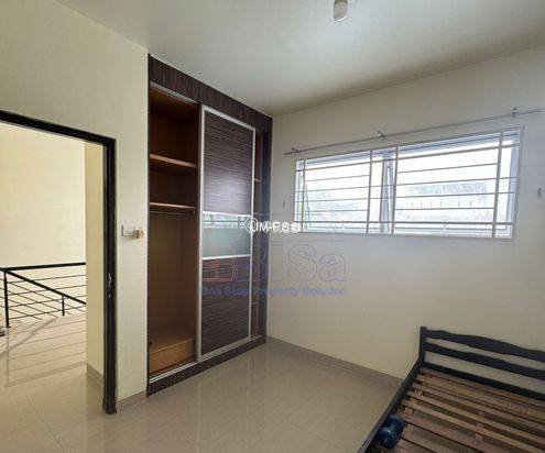 Green The Central Sukajadi: Disewakan Rumah 3 Kamar Tidur 2KM, Luas Rumah 160m² Green The Central Sukajadi: Disewakan Rumah 3 Kamar Tidur 2KM, Luas Rumah 160m²