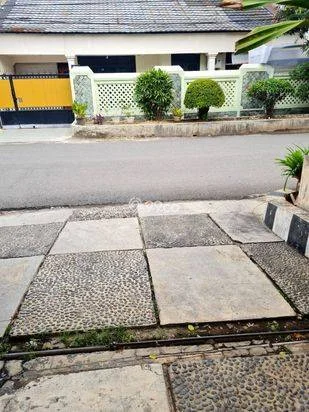 DIJUAL RUMAH ASRI DAN NYAMAN LUAS 534M2 SIAP HUNI , PONDOK KELAPA JAKARTA TIMUR DIJUAL RUMAH ASRI DAN NYAMAN LUAS 534M2 SIAP HUNI , PONDOK KELAPA JAKARTA TIMUR
