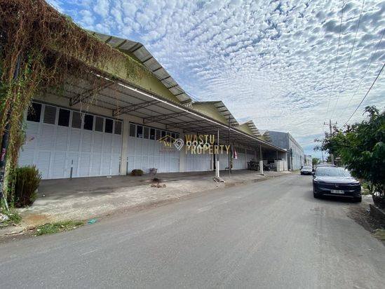 GUDANG LUAS LOKASI STRATEGIS DEKAT MALIOBORO GUDANG LUAS LOKASI STRATEGIS DEKAT MALIOBORO