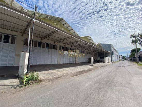 GUDANG LUAS LOKASI STRATEGIS DEKAT MALIOBORO GUDANG LUAS LOKASI STRATEGIS DEKAT MALIOBORO