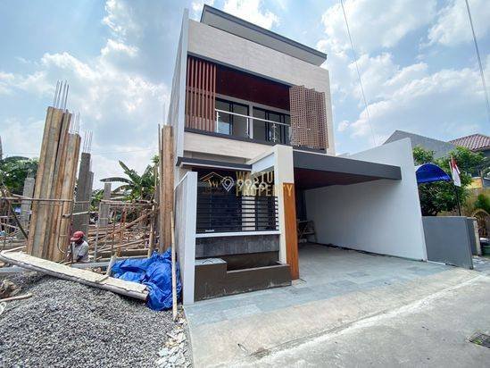 RUMAH MODERN 2 LANTAI FULL FURNISH DEKAT KAMPUS ISI JOGJA RUMAH MODERN 2 LANTAI FULL FURNISH DEKAT KAMPUS ISI JOGJA