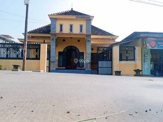 Dijual rumah dekat dengan RS Adhyaksa dan Pasar Tradisional serta fasilitas sekolah Dijual rumah dekat dengan RS Adhyaksa dan Pasar Tradisional serta fasilitas sekolah