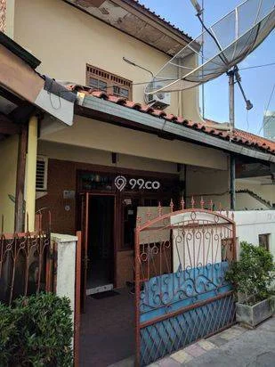 Dijual tanah dan bangunan strategis di Jl. Dukuh Pinggir IV, Kebon Melati, Tanah Abang, Jakarta Pusat. Dijual tanah dan bangunan strategis di Jl. Dukuh Pinggir IV, Kebon Melati, Tanah Abang, Jakarta Pusat.