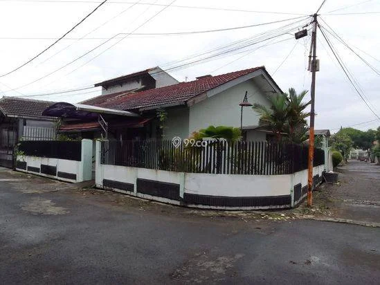 Rumah Siap Huni, Lokasi Strategis & Bebas Banjir! Rumah Siap Huni, Lokasi Strategis & Bebas Banjir!