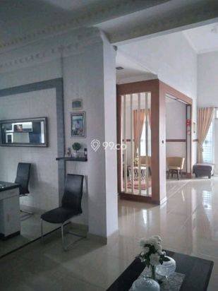 Rumah 3 lantai di perumahan karisma Ronomuut paal dua harga murah Rumah 3 lantai di perumahan karisma Ronomuut paal dua harga murah