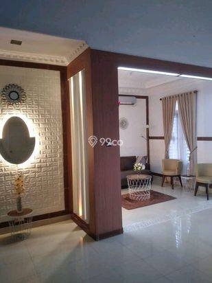 Rumah 3 lantai di perumahan karisma Ronomuut paal dua harga murah Rumah 3 lantai di perumahan karisma Ronomuut paal dua harga murah