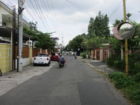 RUMAH SECCOND MEWAH DI JAKAL, 500 METER DARI UGM RUMAH SECCOND MEWAH DI JAKAL, 500 METER DARI UGM