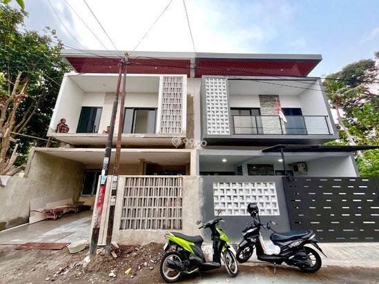 RUMAH MEWAH DESAIN FUTURISTIK 9 MENIT KE TERMINAL CONDONG CATUR RUMAH MEWAH DESAIN FUTURISTIK 9 MENIT KE TERMINAL CONDONG CATUR