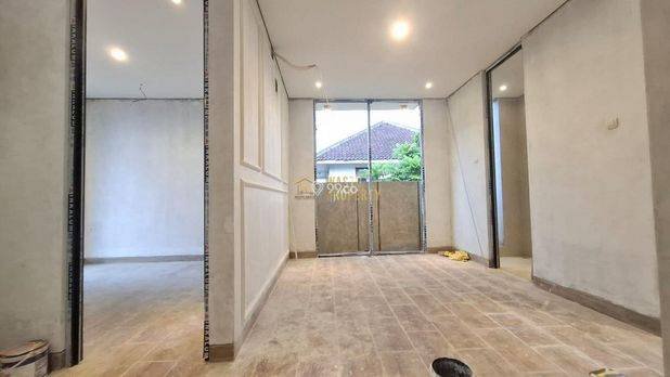 RUMAH FULL FRNISHED KONTEMPORER DI KAWASAN STRATEGIS MAGUWO RUMAH FULL FRNISHED KONTEMPORER DI KAWASAN STRATEGIS MAGUWO