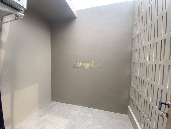 RUMAH 2 LANTAI, FULL FURNISHED, 7 MENIT DARI TUGU JOGJA RUMAH 2 LANTAI, FULL FURNISHED, 7 MENIT DARI TUGU JOGJA