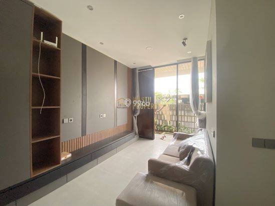 RUMAH 2 LANTAI, FULL FURNISHED, 7 MENIT DARI TUGU JOGJA RUMAH 2 LANTAI, FULL FURNISHED, 7 MENIT DARI TUGU JOGJA