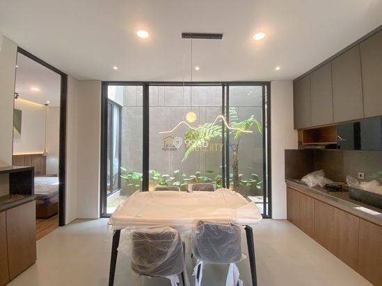 RUMAH MEWAH FULL FURNISHED, DEKAT JALAN MAGELANG RUMAH MEWAH FULL FURNISHED, DEKAT JALAN MAGELANG