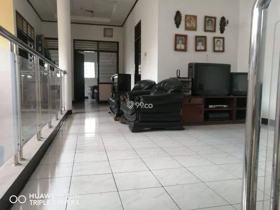 Dijual cepat rumah 2 lantai view lapangan Taman Lansia, dekat pos satpam, dan 5 menit ke akses tol Jatiwarna Dijual cepat rumah 2 lantai view lapangan Taman Lansia, dekat pos satpam, dan 5 menit ke akses tol Jatiwarna