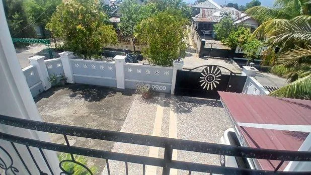 Rumah Mewah + 5 Kamar Kost + 1 Ruang Usaha di Pusat Kota Gorontalo — Dijual Cepat Rumah Mewah + 5 Kamar Kost + 1 Ruang Usaha di Pusat Kota Gorontalo — Dijual Cepat