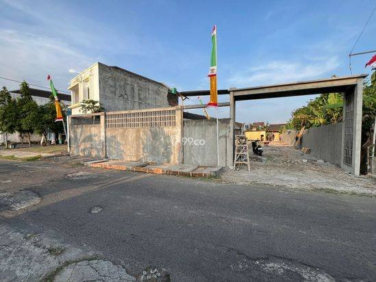 MILIKI RUMAH CANTIK DALAM CLUSTER DENGAN AKSES LEBAR DEKAT RS PANTI RINI MILIKI RUMAH CANTIK DALAM CLUSTER DENGAN AKSES LEBAR DEKAT RS PANTI RINI
