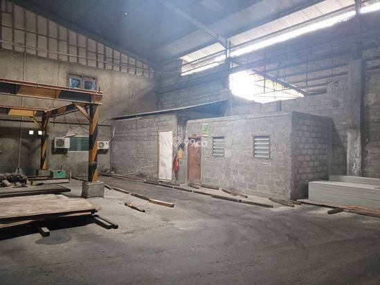 GUDANG LUAS LISTRIK ADEKUAT COCOK UNTUK MANUFAKTUR DAN LOGISTIK GUDANG LUAS LISTRIK ADEKUAT COCOK UNTUK MANUFAKTUR DAN LOGISTIK