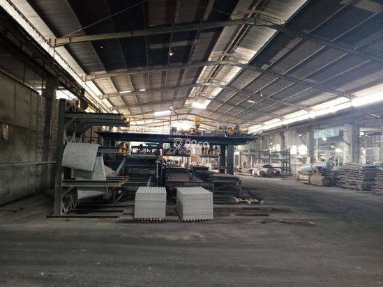 GUDANG LUAS LISTRIK ADEKUAT COCOK UNTUK MANUFAKTUR DAN LOGISTIK GUDANG LUAS LISTRIK ADEKUAT COCOK UNTUK MANUFAKTUR DAN LOGISTIK