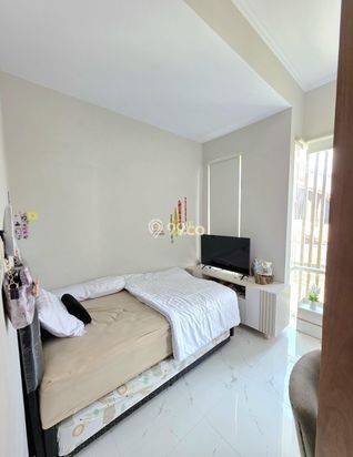 RUMAH SIAP HUNI, FULL FURNISHED, 6 MENIT KE SLEMAN CITY HALL RUMAH SIAP HUNI, FULL FURNISHED, 6 MENIT KE SLEMAN CITY HALL