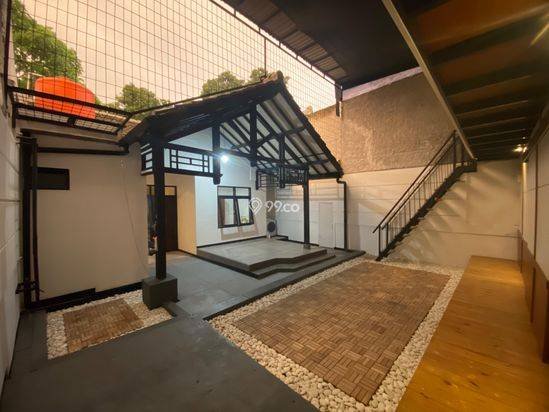 Rumah 2 unit bags murah soap hunindi main road kolonel masturi cimahi utara Rumah 2 unit bags murah soap hunindi main road kolonel masturi cimahi utara