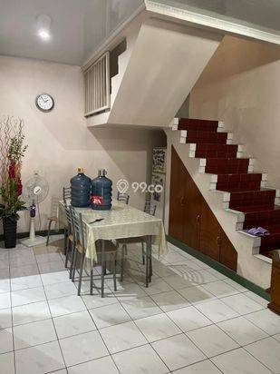 Disewakan Rumah Duren Sawit 3kt Rumah Pondok Bambu Full furnished rapi terawat Luas 90m2, carport 1 mobil siap Huni bagus jarang ada Disewakan Rumah Duren Sawit 3kt Rumah Pondok Bambu Full furnished rapi terawat Luas 90m2, carport 1 mobil siap Huni bagus jarang ada
