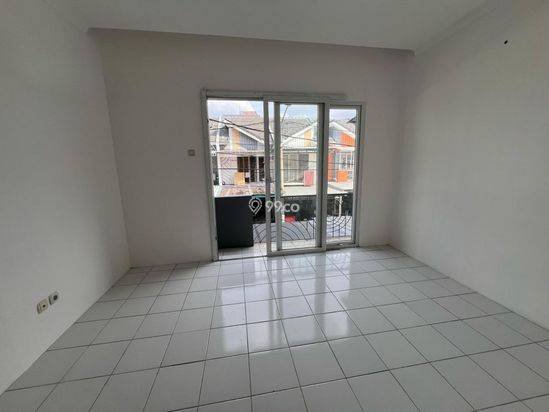Termurah Jarang Ada Rumah Kalideres Jakarta Barat di Golden Palm rapi hanya 1,2M bangunan 2 lantai cocok untuk investasi Termurah Jarang Ada Rumah Kalideres Jakarta Barat di Golden Palm rapi hanya 1,2M bangunan 2 lantai cocok untuk investasi