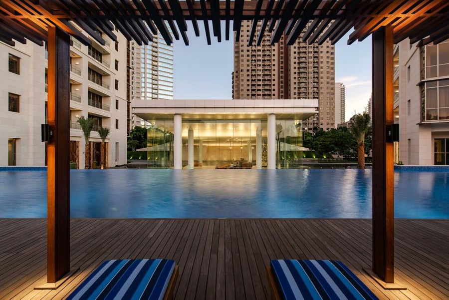 Pakubuwono Spring - pool deck