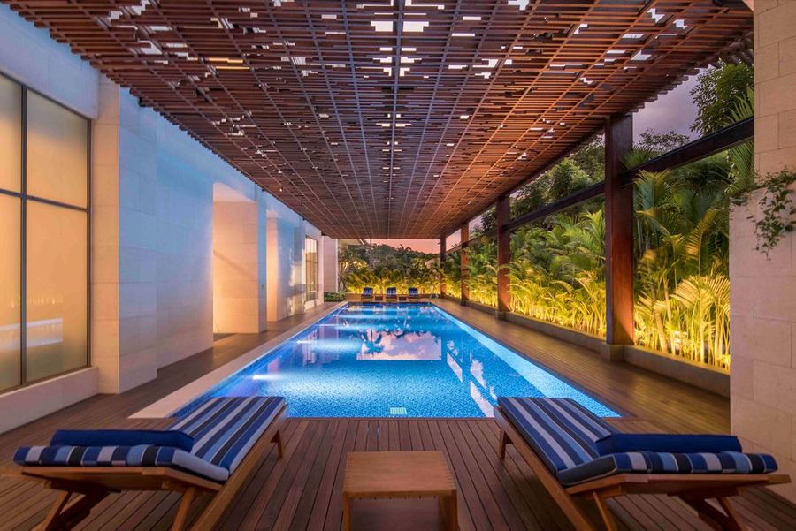 Pakubuwono Spring - indoor pool
