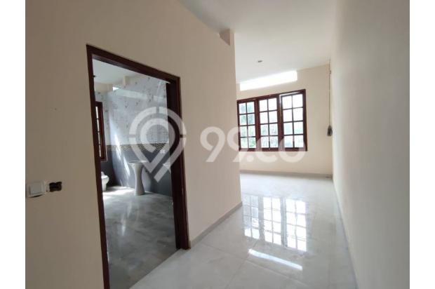 Rumah 2Lt, Hadap Timur, Siap Huni, Pool, Lingk. Nyaman dlm Komplek Taman Jimbaran