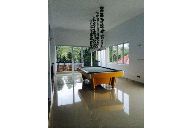 rumah di taman safari