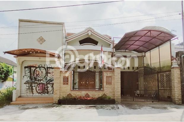 RUMAH MEWAH STRATEGIS DI DALAM KOTA YOGYAKARTA