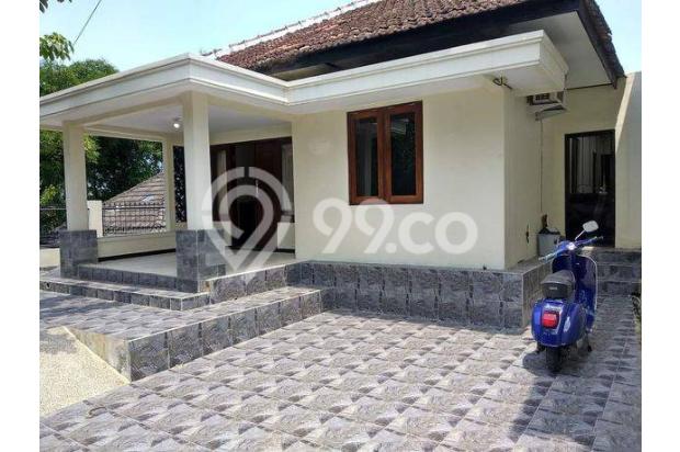 Rumah Tengah Kota Bersebelahan Lapangan Golf Gombel Lama