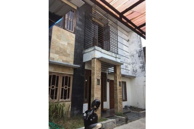 Rumah mewah 3 lantai bagus dan murah dengan gazebo di Malang